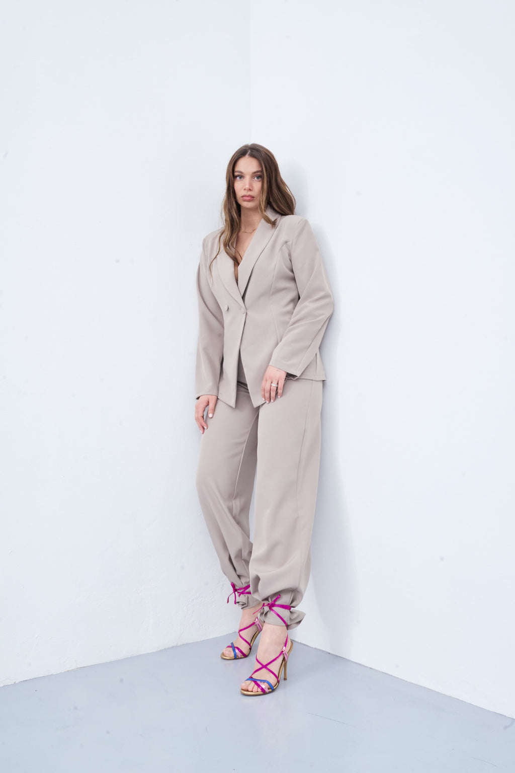 Tailleur Cocoa grigio