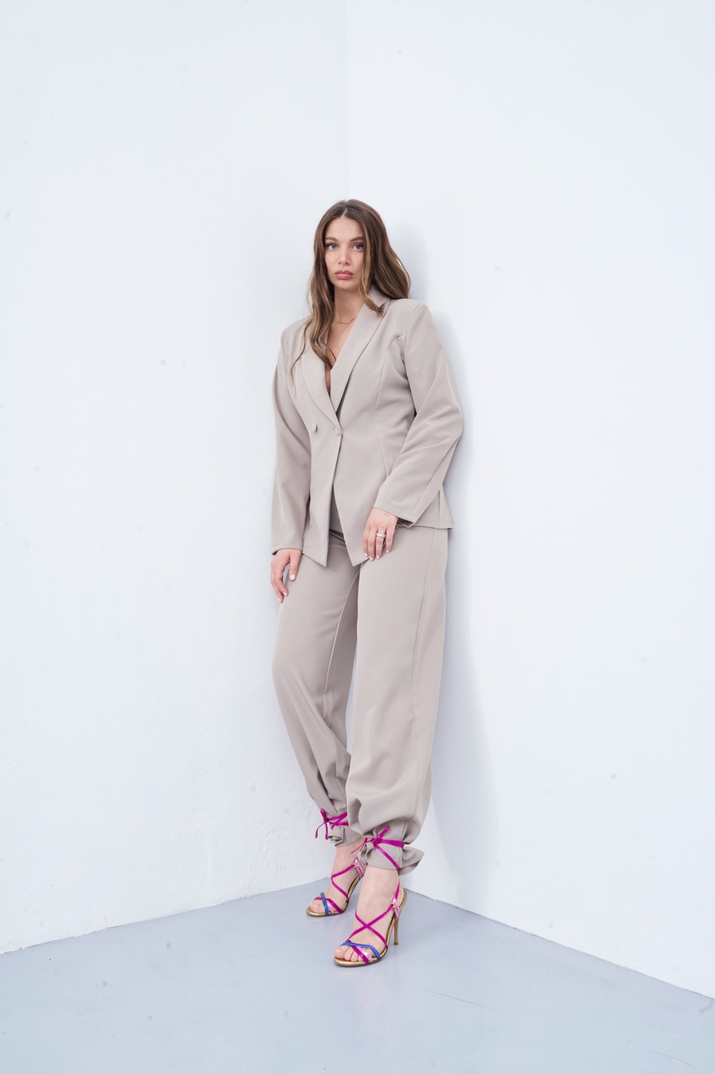 Tailleur Cocoa grigio