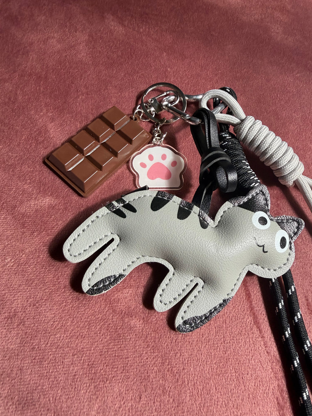 Cat charm grey