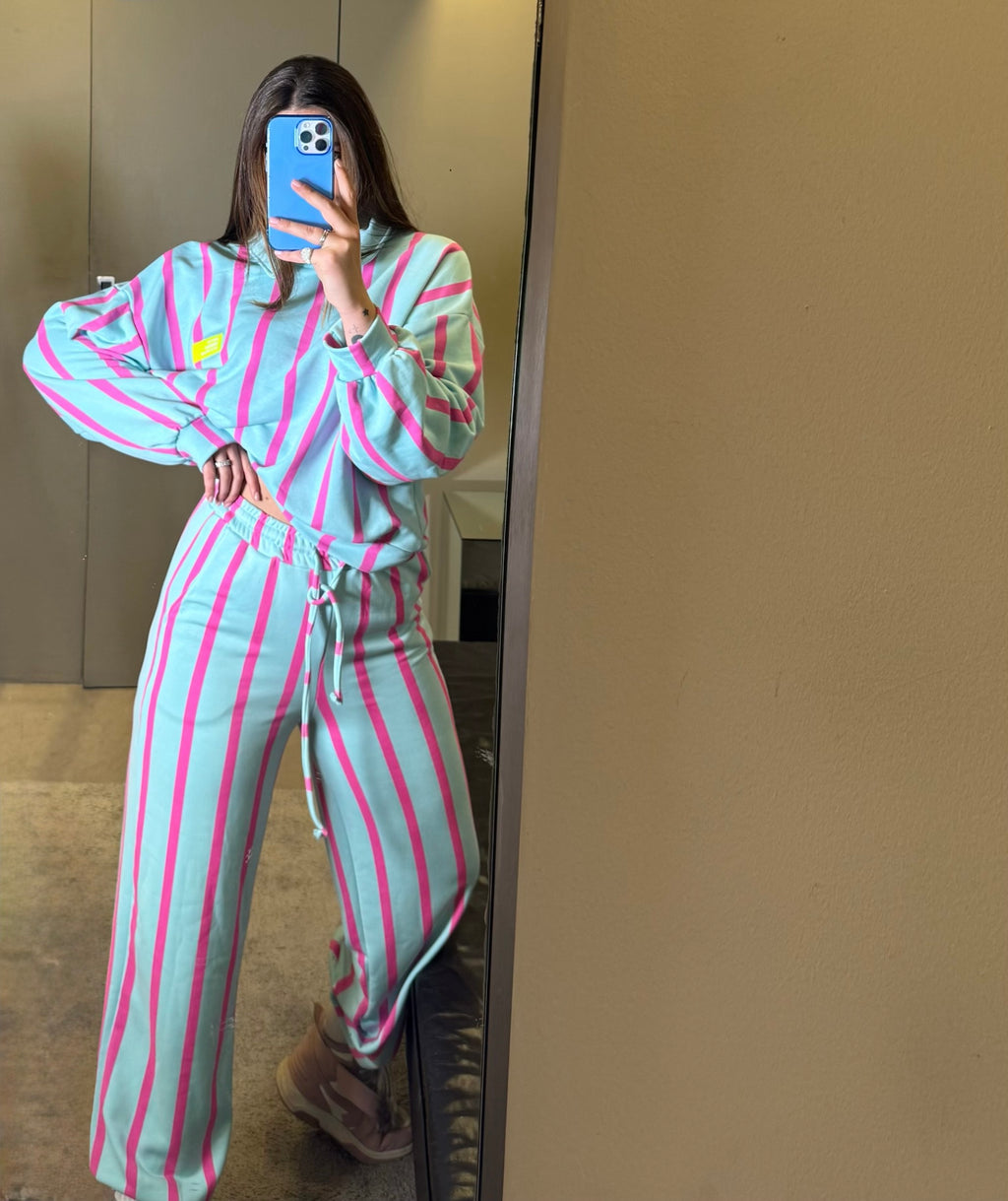 Completo Stripe azzurrofuxia
