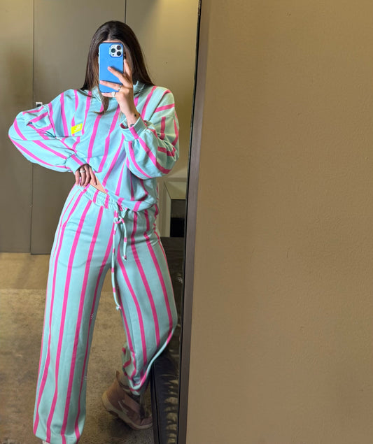 Completo Stripe azzurrofuxia