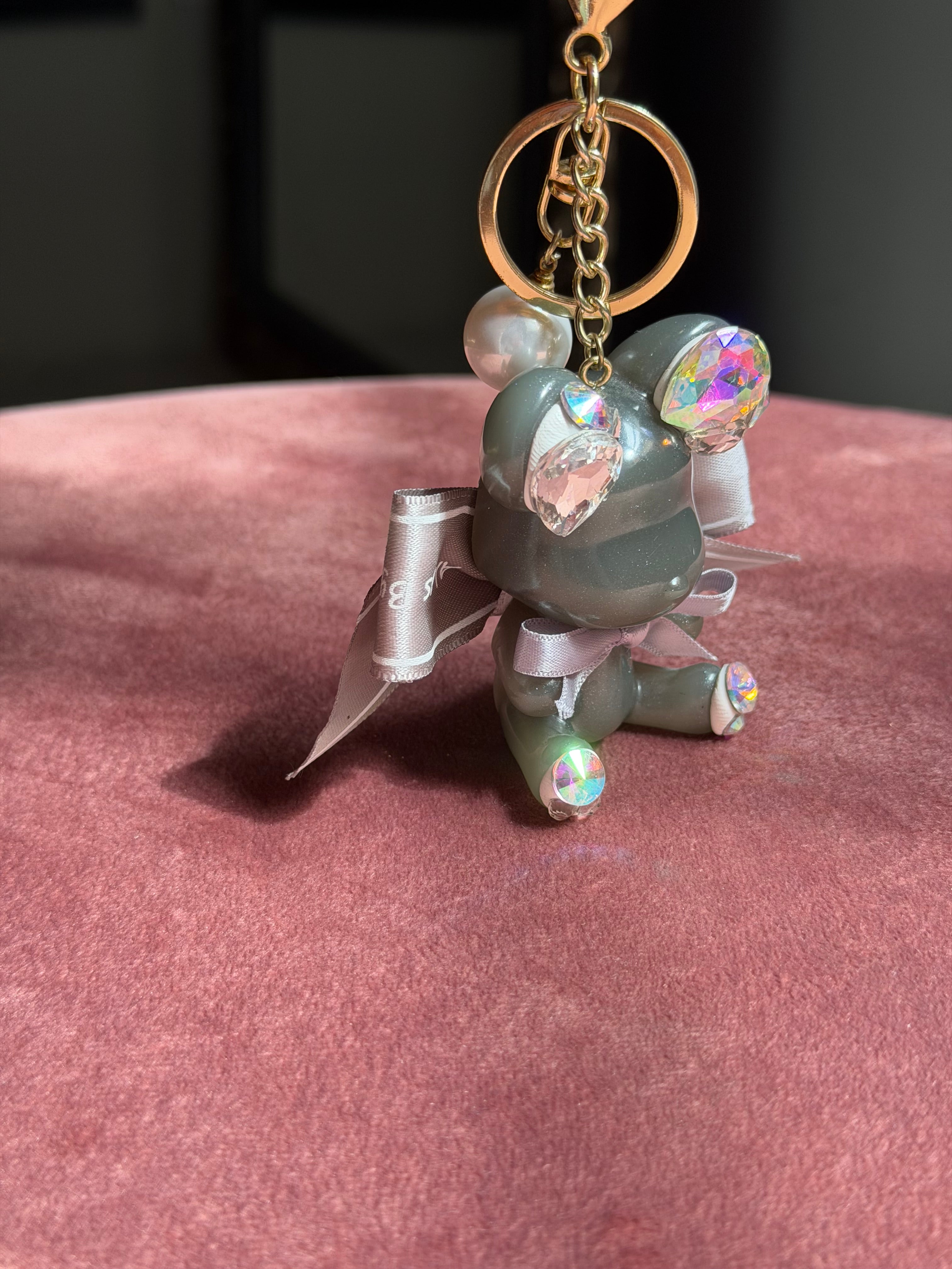 Pixy charm grey