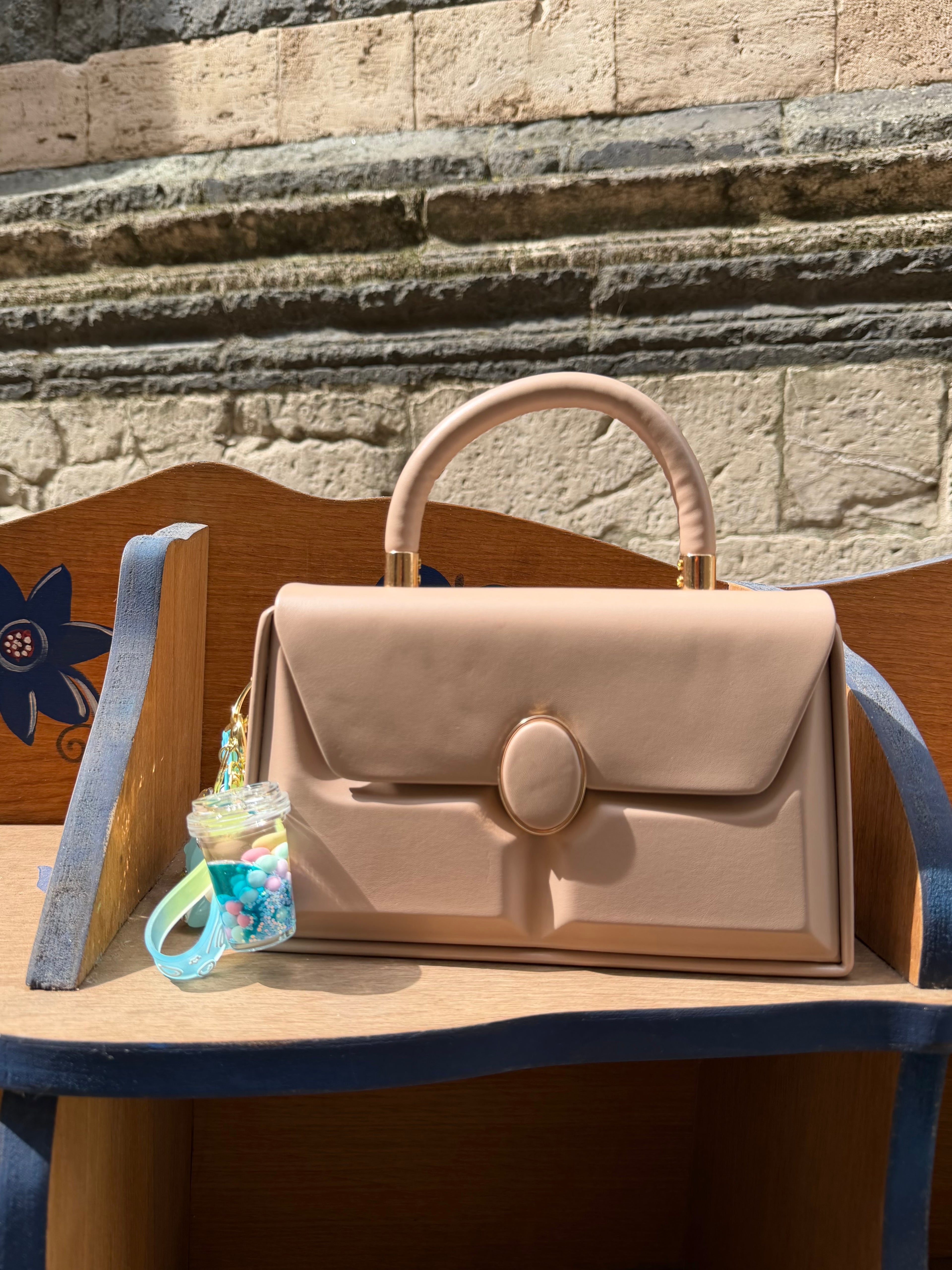 Must bag beige
