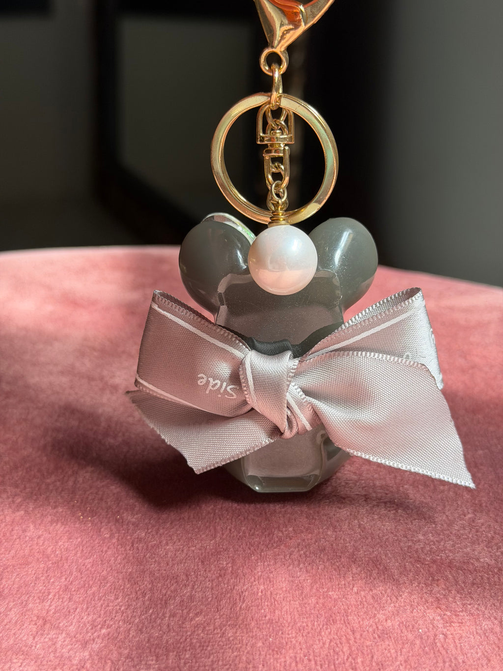 Pixy charm grey